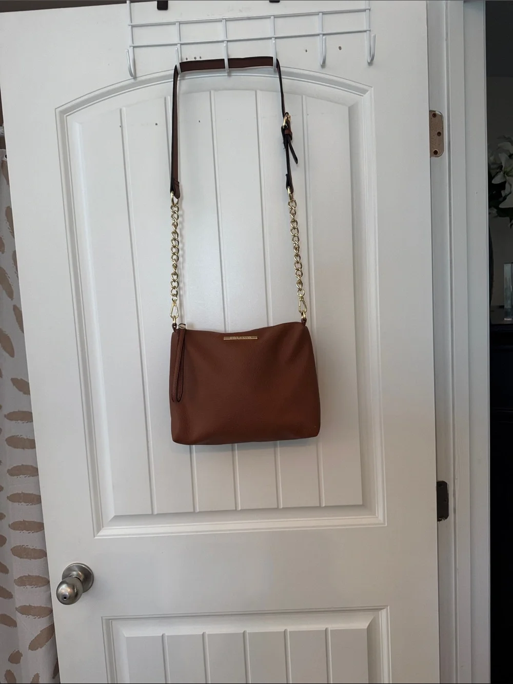 Steve Madden Brown Leather Crossbody Bag with Gold Chain